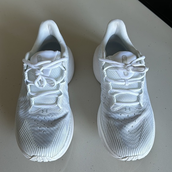 UA Infinite Pro HOVR - Picture 2 of 4